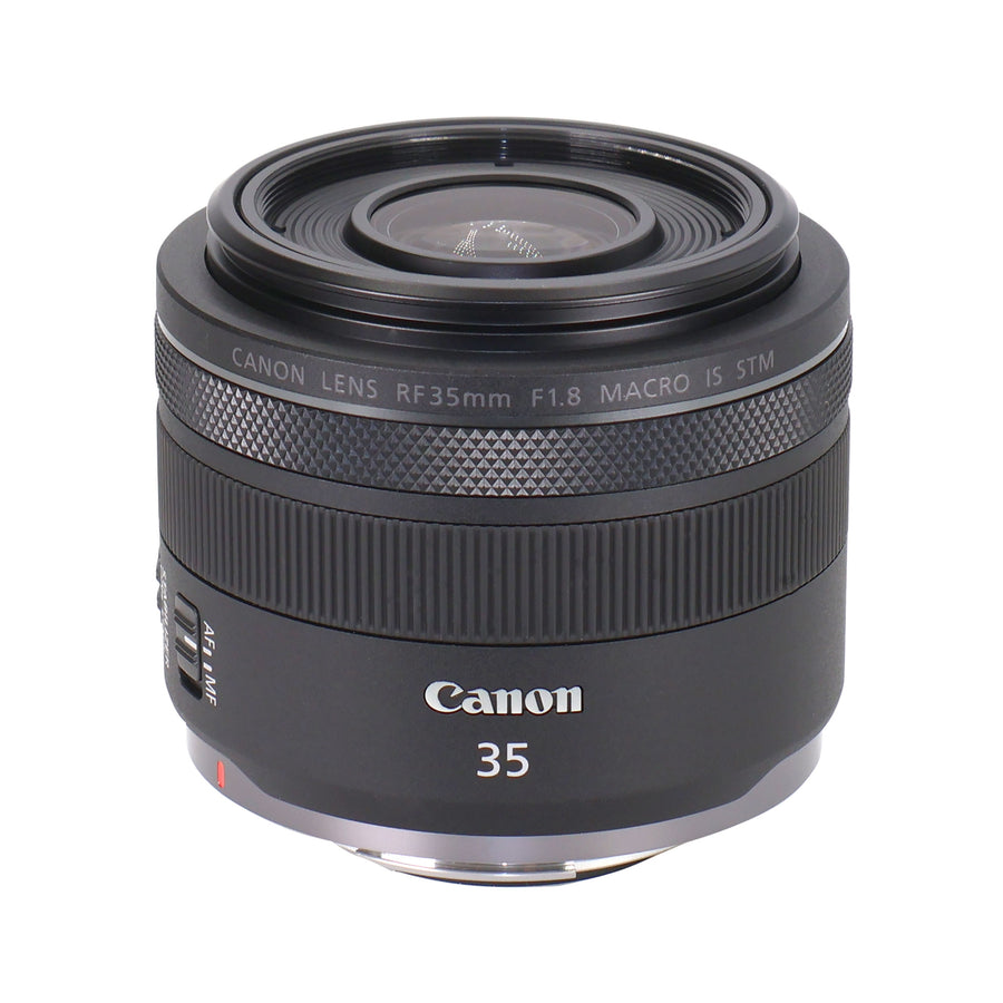 Canon RF 35mm f/1.8 Macro STM