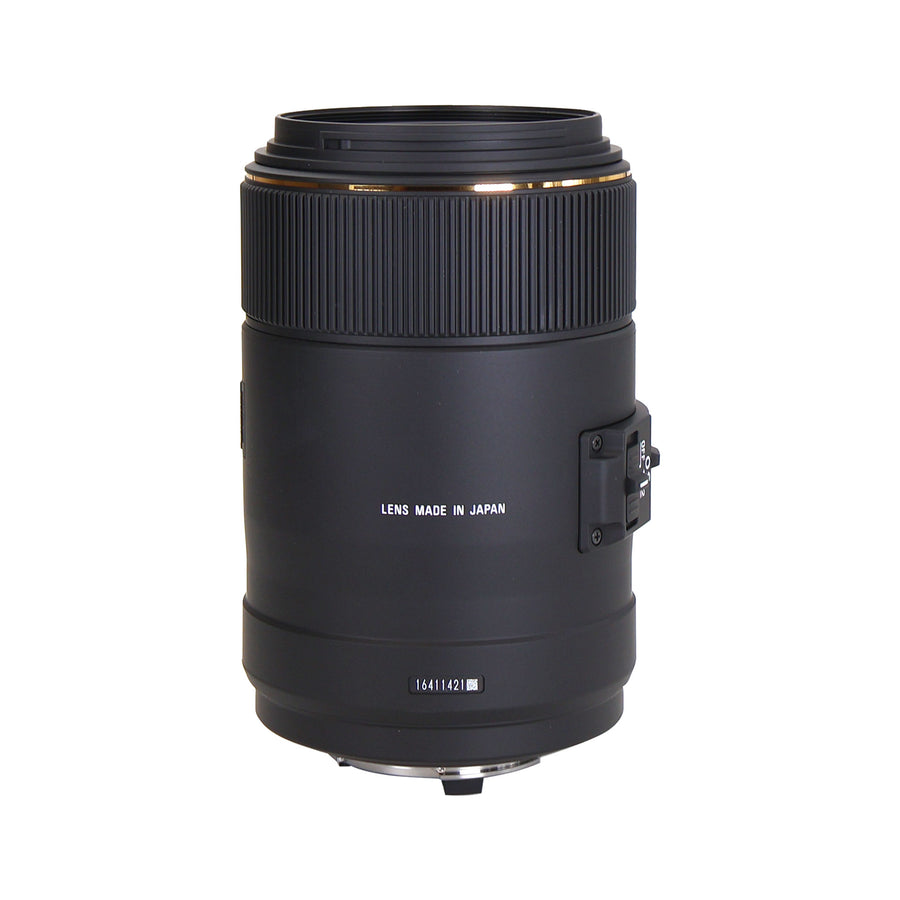 Sigma 105mm f/2.8 Macro Lens – Nikon