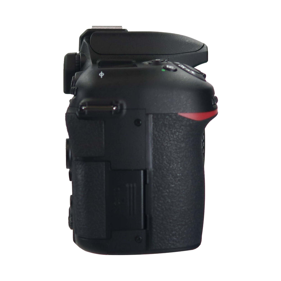 Nikon D7500 DSLR Body